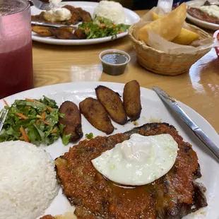 Bisteck a Caballo Steak