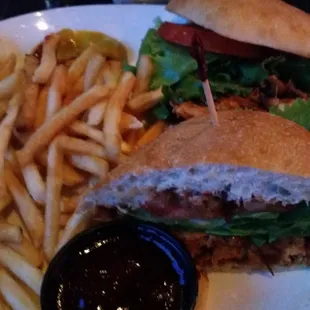 Chicken BBQ N Chipotle Sandwich