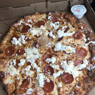 Cheese pizza with ricotta and pepperoni