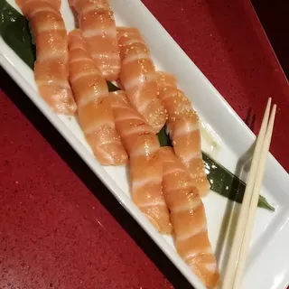 Salmon Sushi