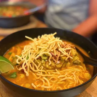 Noodle Curry (Kao Soi) | Instagram: GaoGirlsGrubbin