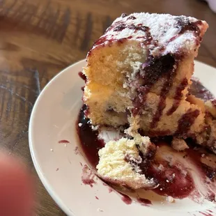 Lemon Lemon-Blueberry Marscapine Cake