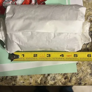 Order a carne asada burrito and this what I get a 5 in burrito plus the carne was cold would not recommend