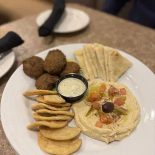Hummus &amp; Falafel