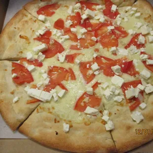 White Pizza. There sure is a lot of wasted real estate on that crust.☹️