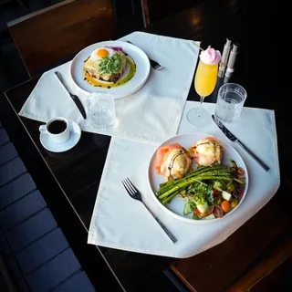 Lox Benedict