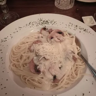 Alfredo with linguine