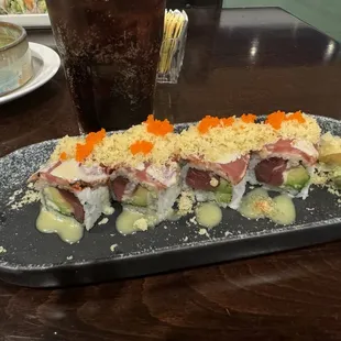 Tuna roll (pepper tuna)