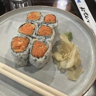 Spicy Tuna roll