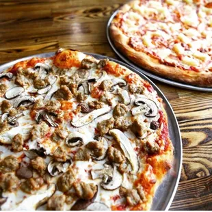 Fresh ingredients pizzas