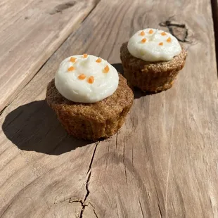 Carrot cake cupcakes