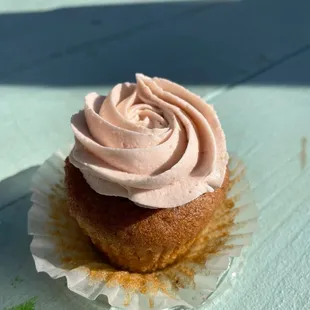 Strawberry cupcake revealed