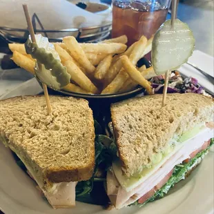 The turkey stack. The bread tasted like it had just been baked, very fresh! The sandwich was very, very good.