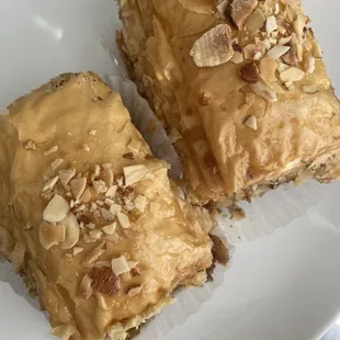 Baklava cheesecake