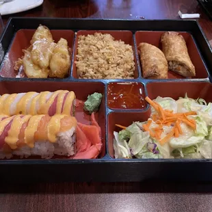 Special roll bento box