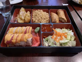 Zuki Japanese Hibachi Grill & Sushi Lounge