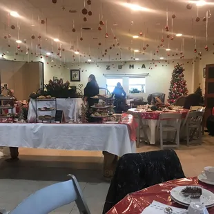 Tea &amp; Cookies with Santa.