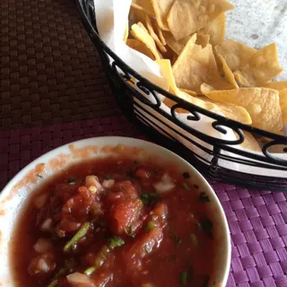 Chips & Salsa