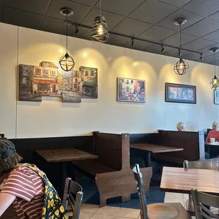 The decor