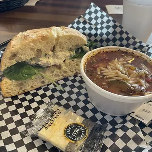 1/2 Ciabatta Tuna and Vegetable Minestrone Soup