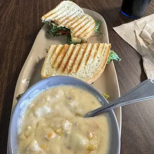 Spicy Corn and Shrimp Chowder is on point very delicious.
