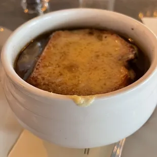 Onion soup gratinee