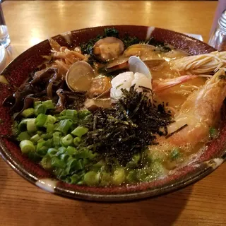 Seafood Tonkotsu Ramen