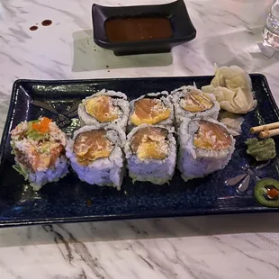 Spicy Salmon Roll