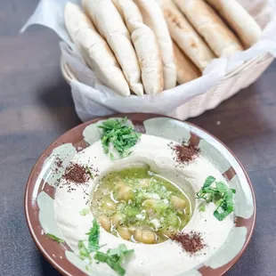 Hummus with pita
