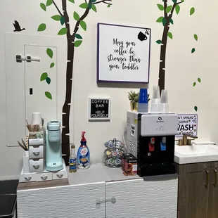 Coffee/tea bar station free !