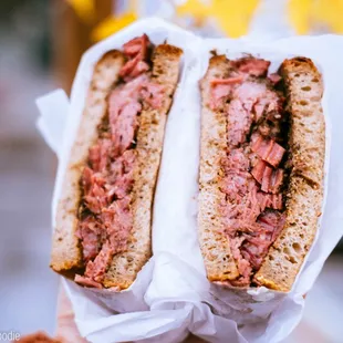 Pastrami IG: @thephotographerfoodie :)