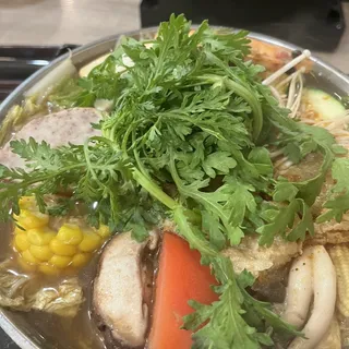 10. Organic Veggie Pot