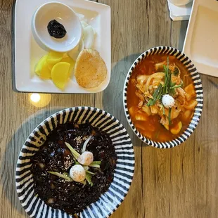 Jajangmyeon (black bean noodles), jambong (spicy seafood soup)